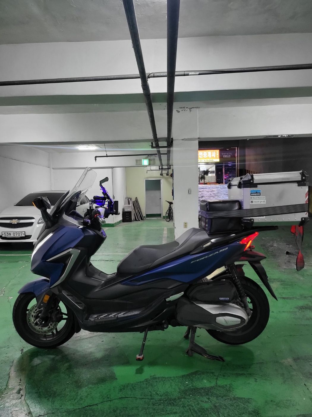 혼다 포르자 350 thumb 2