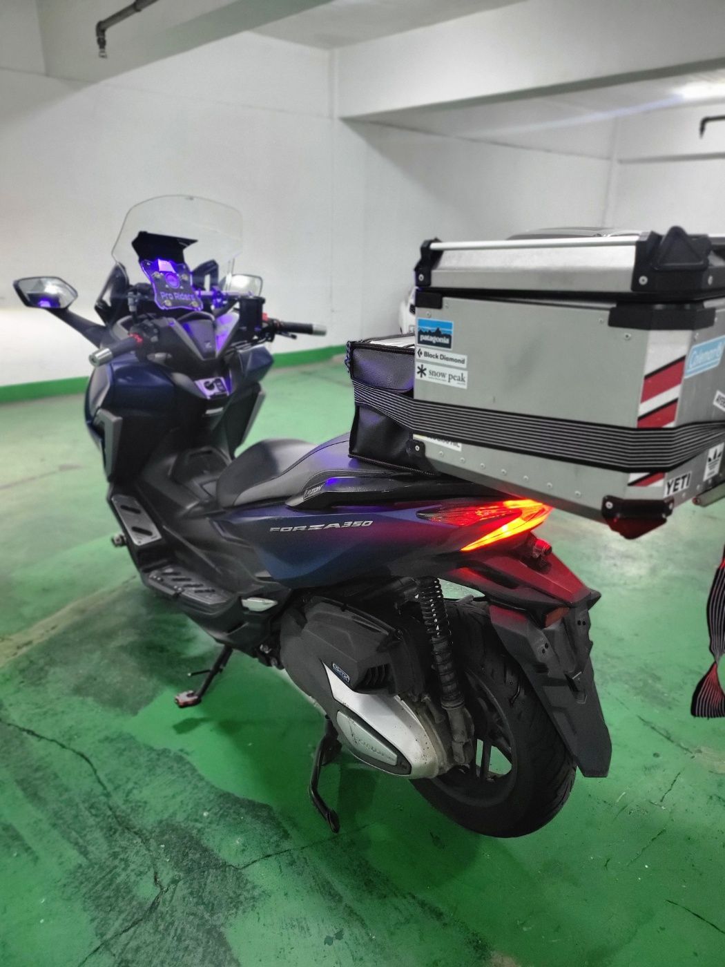 혼다 포르자 350 more