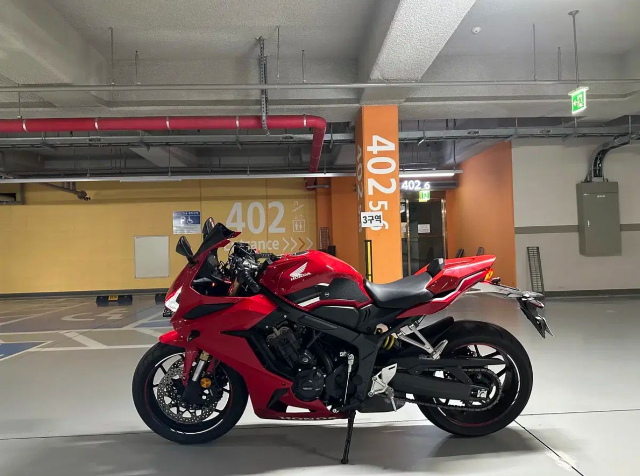 혼다 CBR 650 R MT more