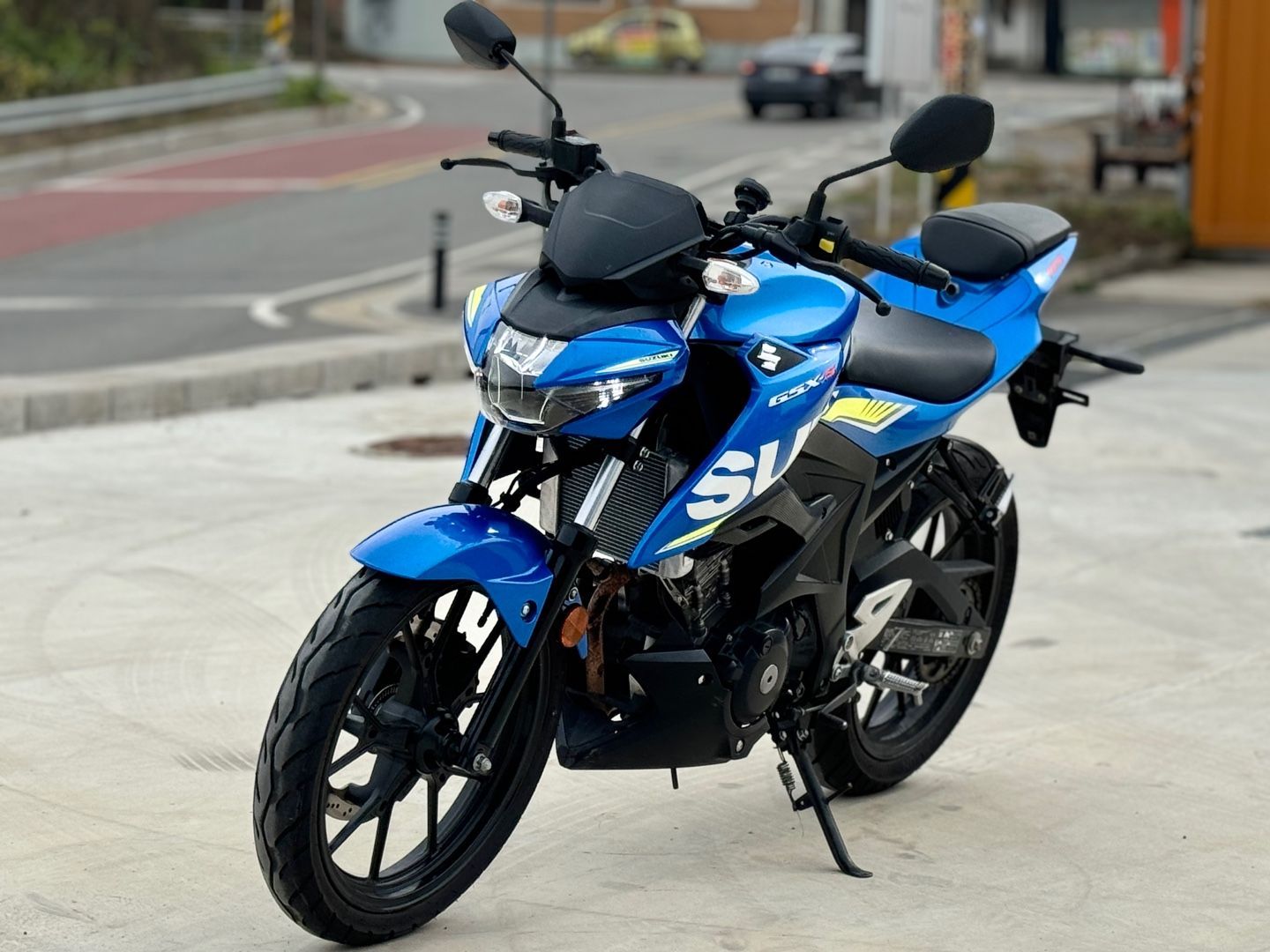 스즈키 GSX S 125 thumb 2