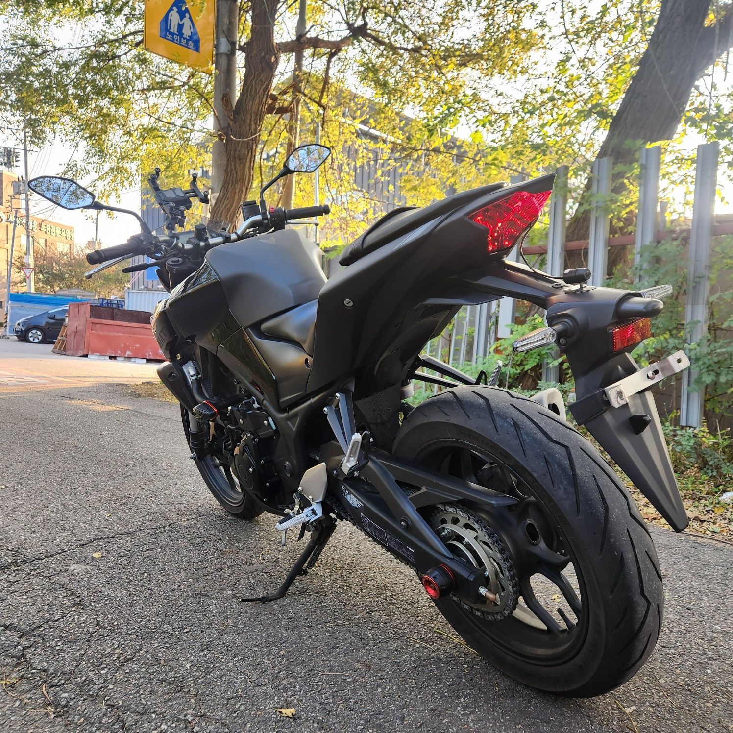 야마하 MT 03 more