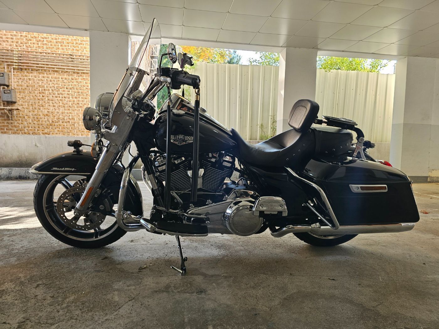 할리데이비슨 로드킹 thumb 2