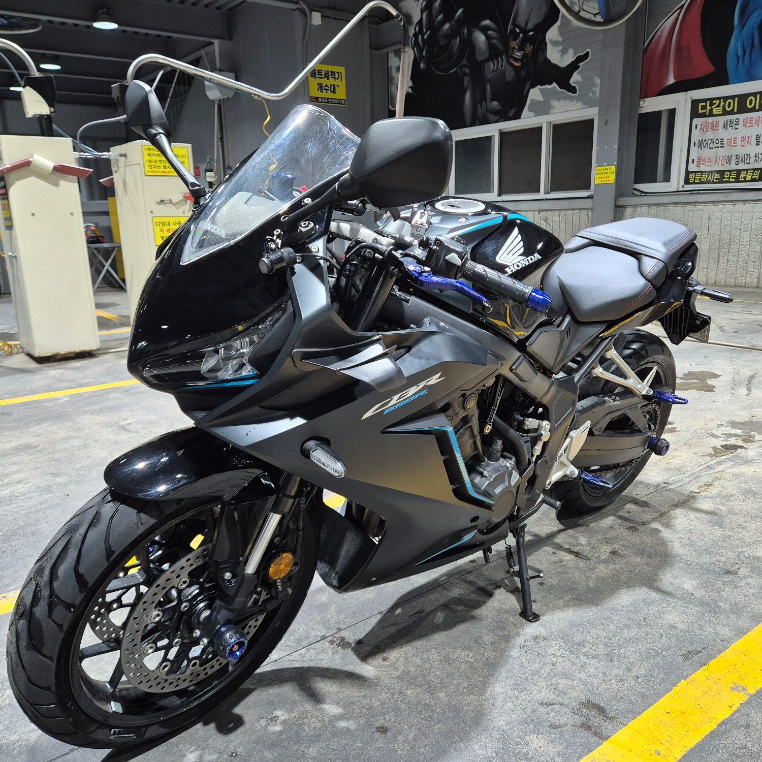 혼다 CBR 650 R MT thumb 2