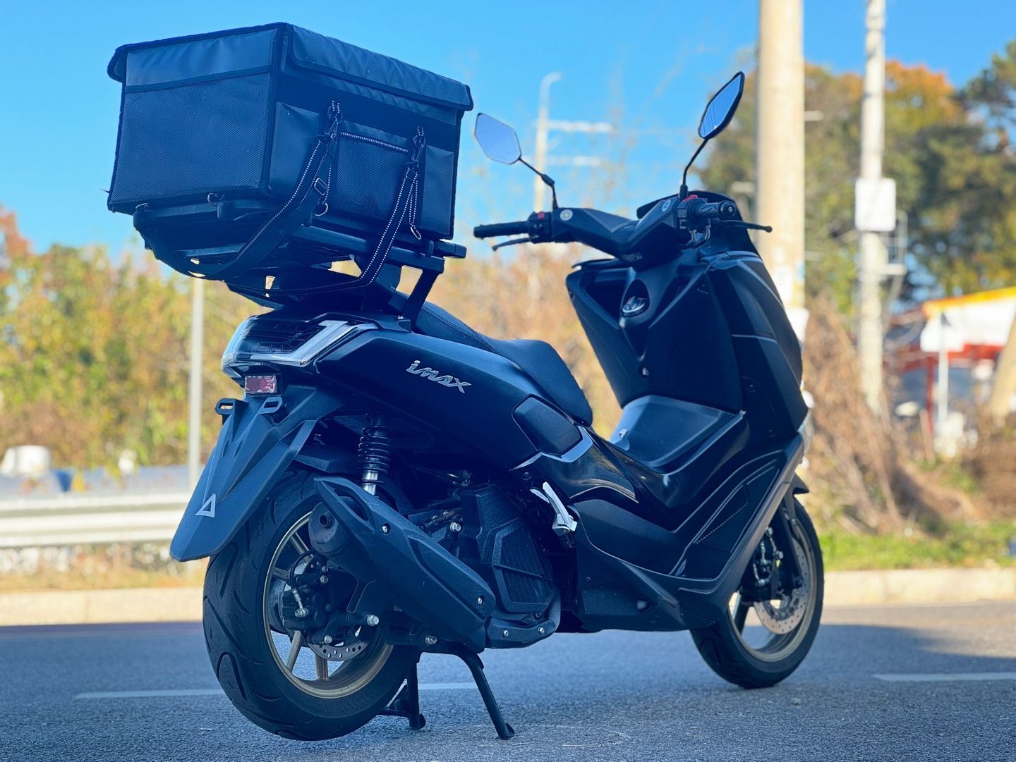 착한스쿠터 아이맥스 125 more