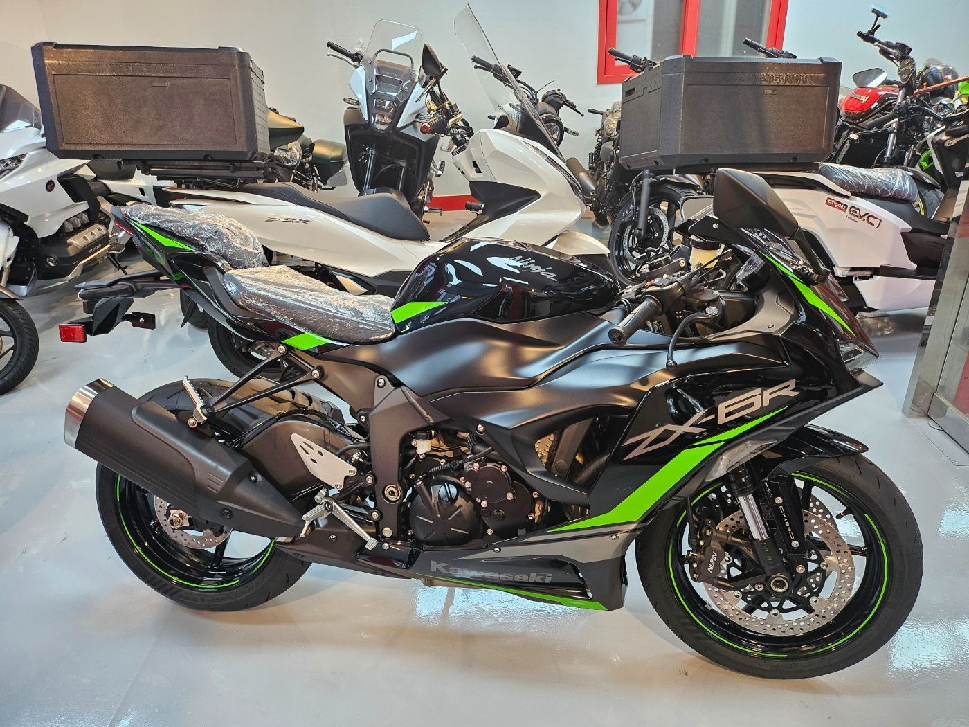 가와사키 닌자 ZX-6R thumb 2