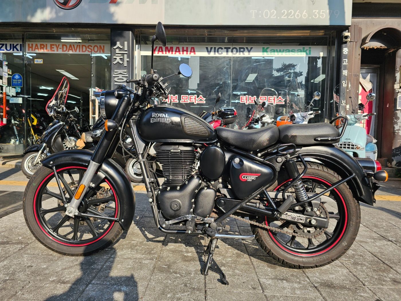 로얄엔필드 클래식 350 more