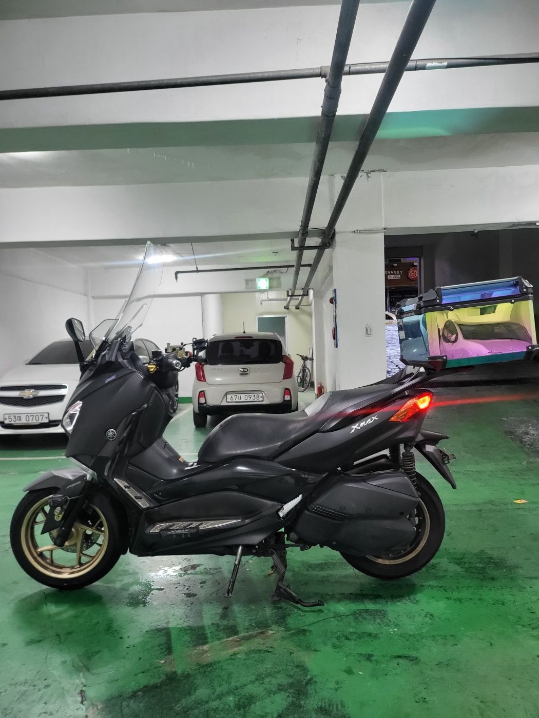 야마하 XMAX 300 ABS thumb 2