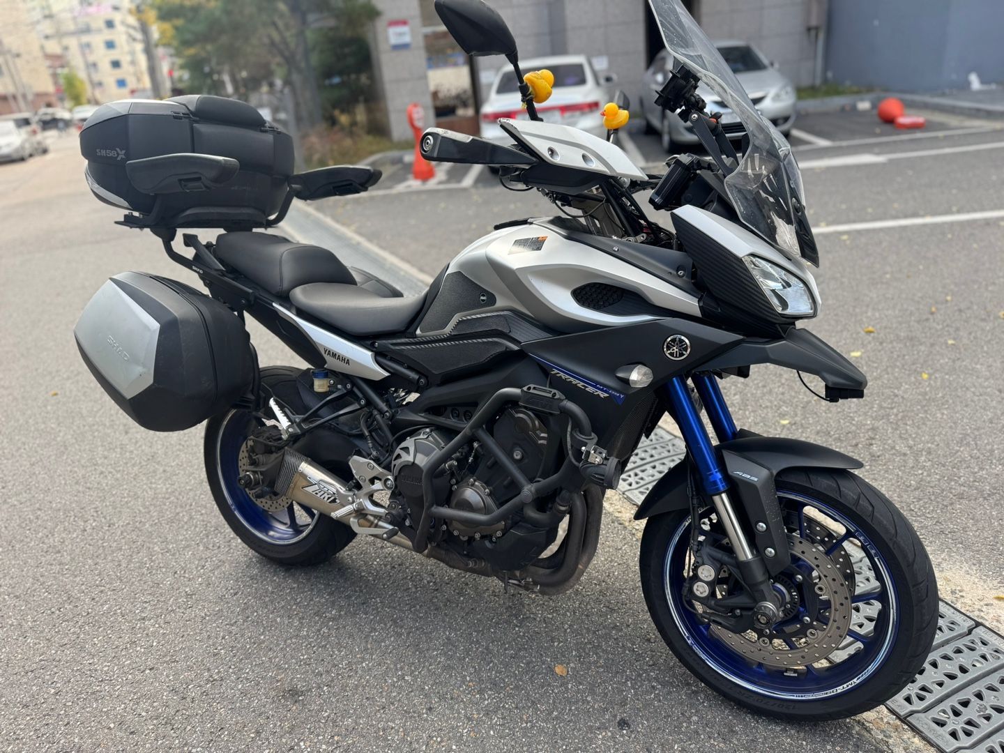 야마하 MT 09 트레이서 thumb 2