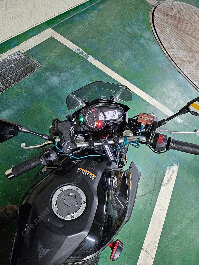 야마하 MT 03 more