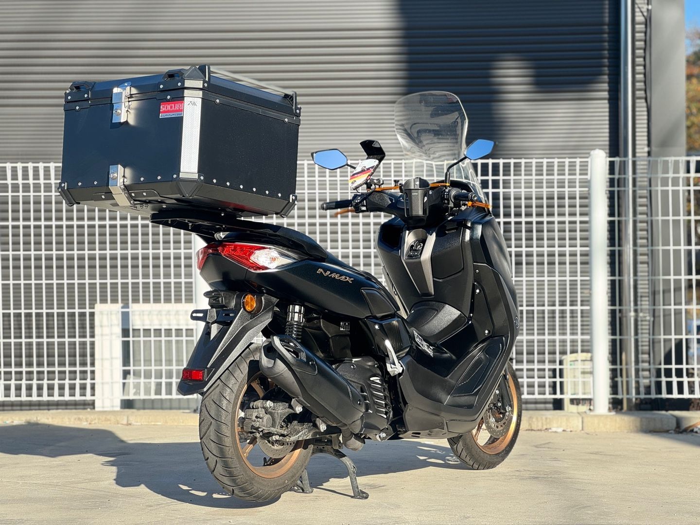 야마하 NMAX 125 more