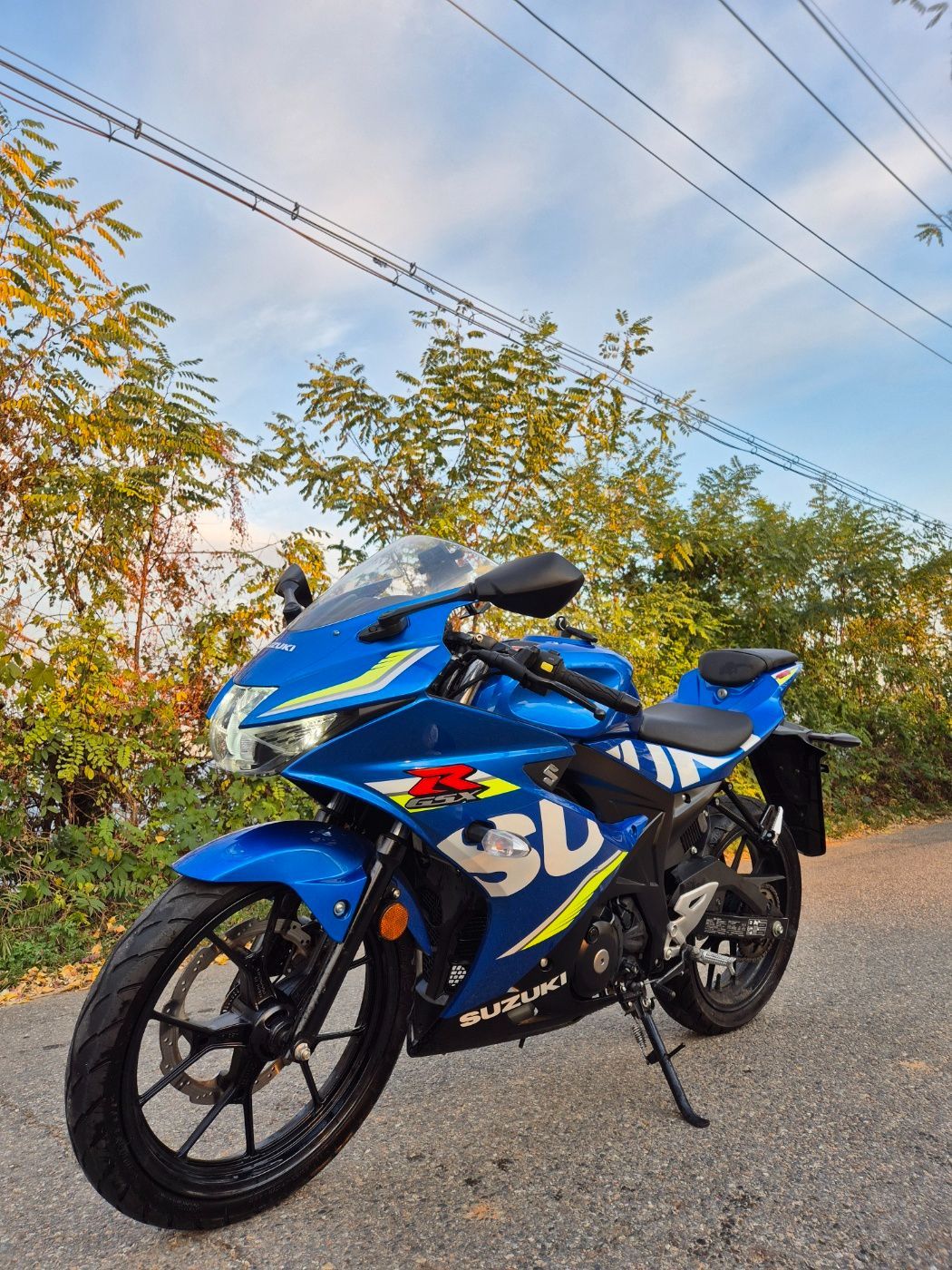 스즈키 GSX R 125 ABS more