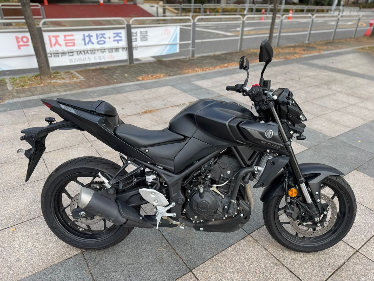 야마하 MT 03 main