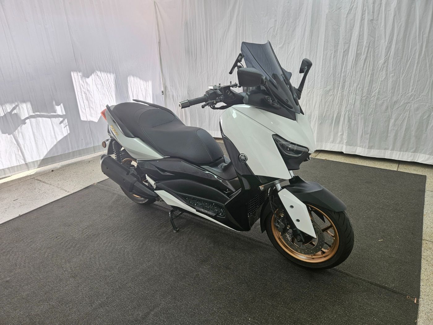 야마하 XMAX 300 ABS more