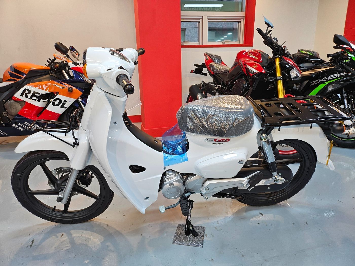 혼다 슈퍼 커브 110 more