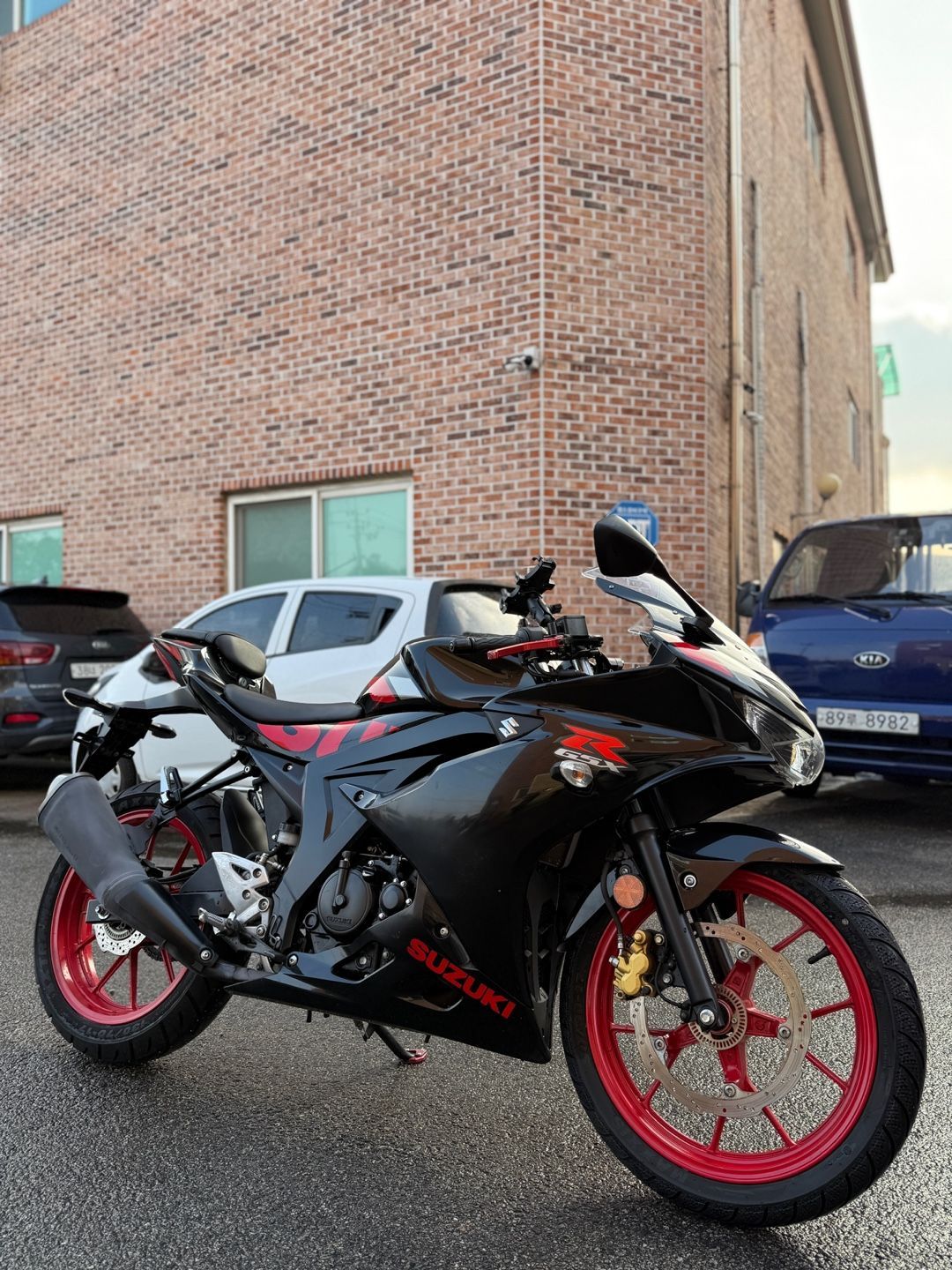 스즈키 GSX R 125 ABS main