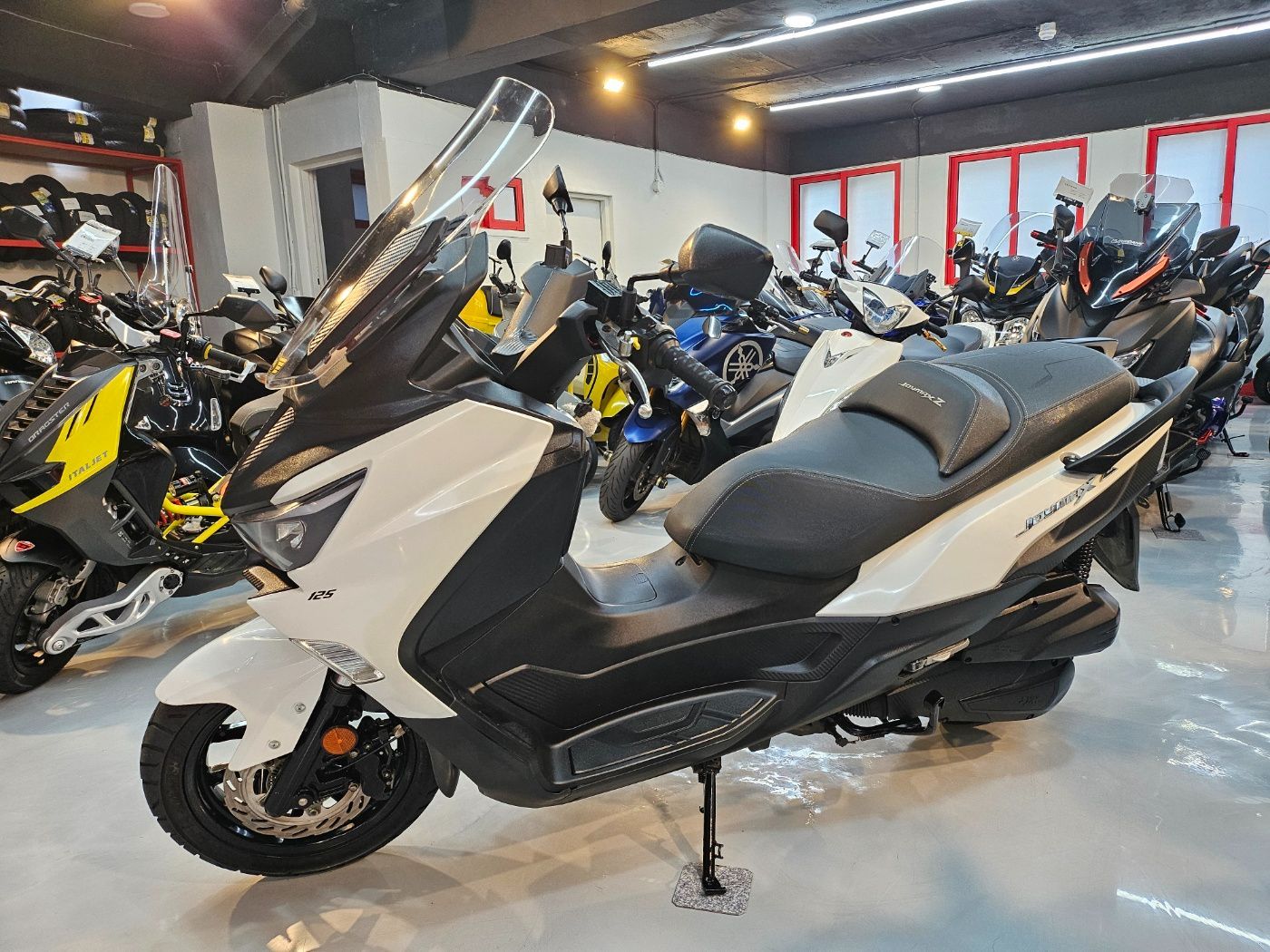 SYM 조이맥스 Z 125 플러스 more