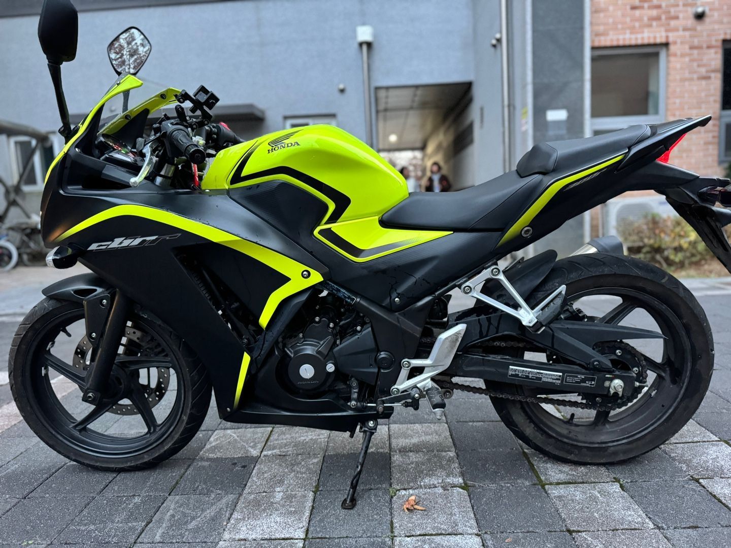 혼다 CBR 300 R more