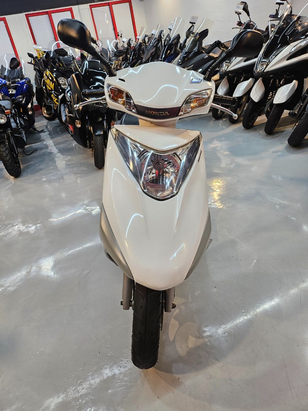 혼다 SCR 110 α thumb 2