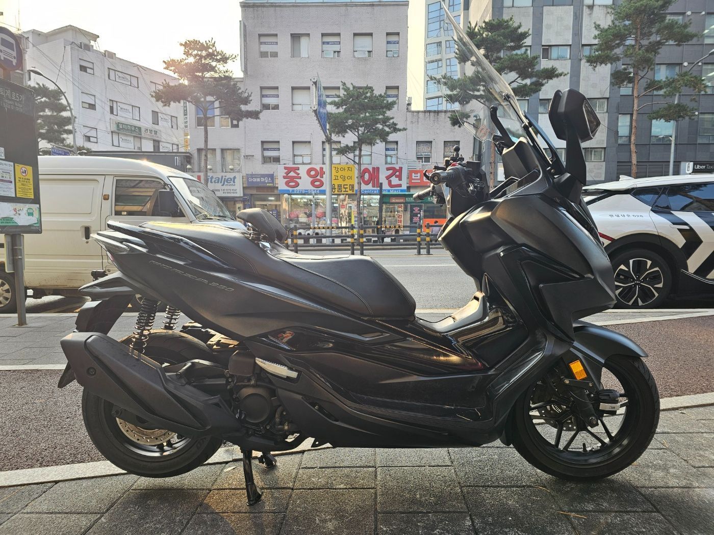 혼다 포르자 350 more