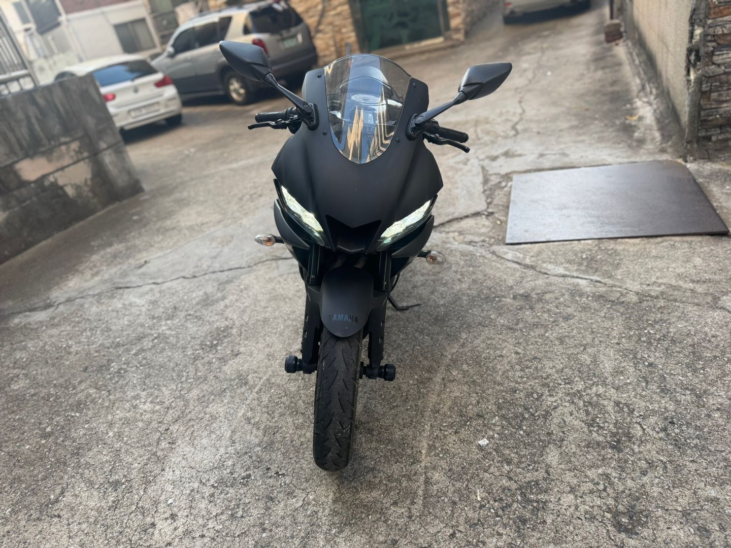 야마하 YZF R3 thumb 2