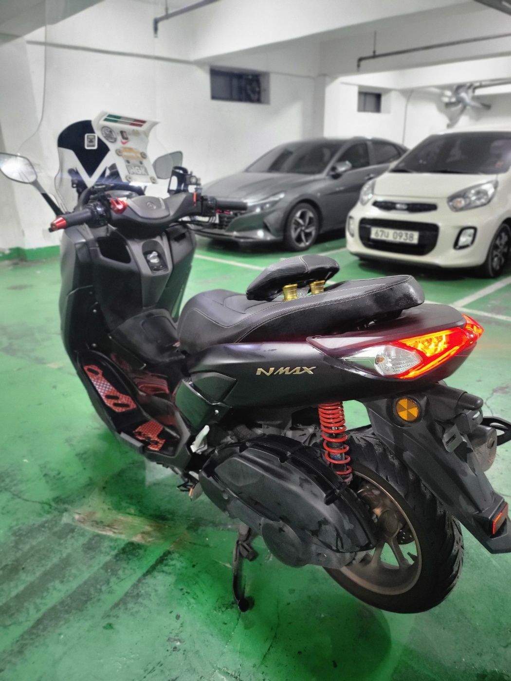 야마하 NMAX 125 more