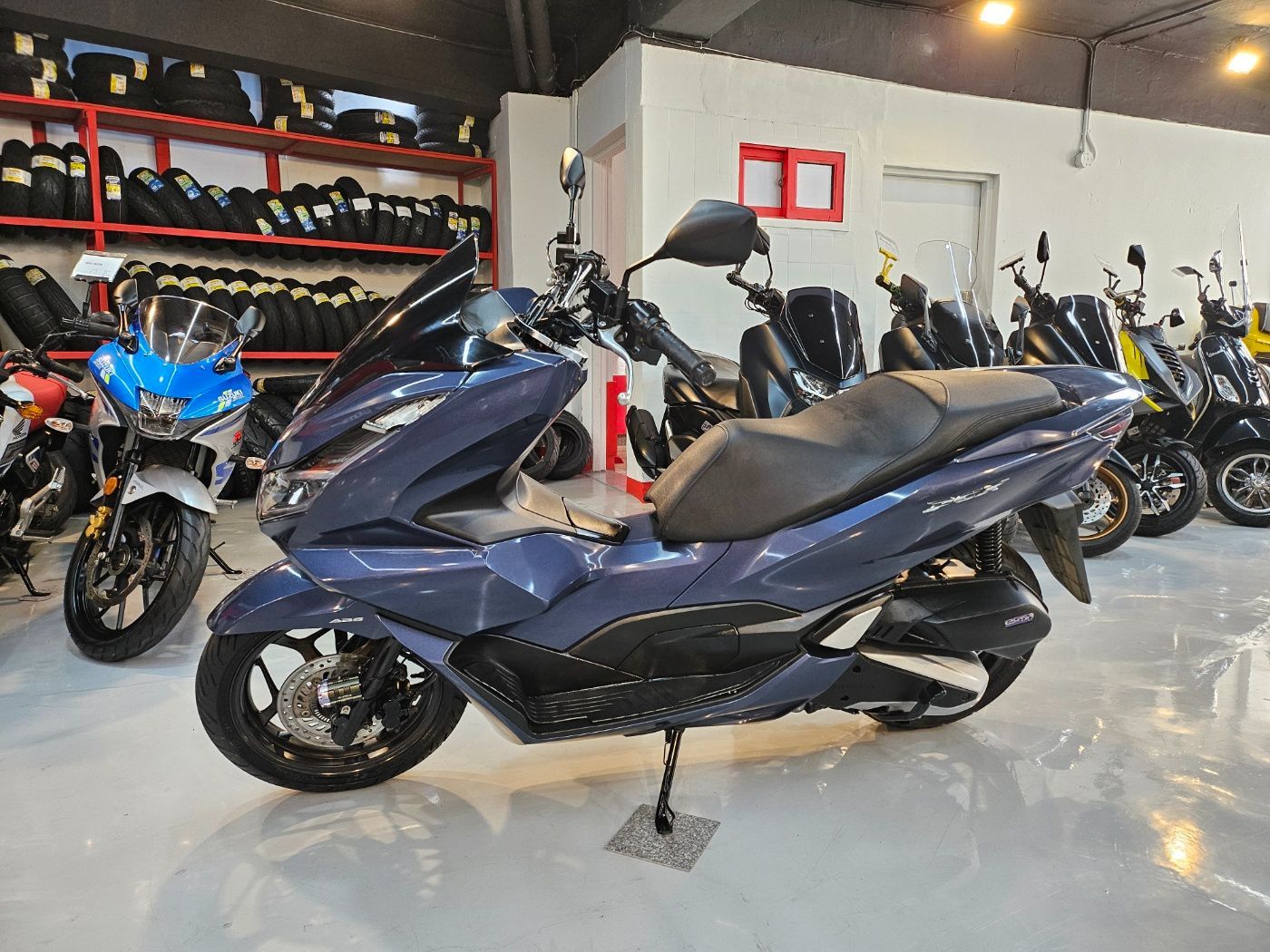 혼다 PCX 125 more
