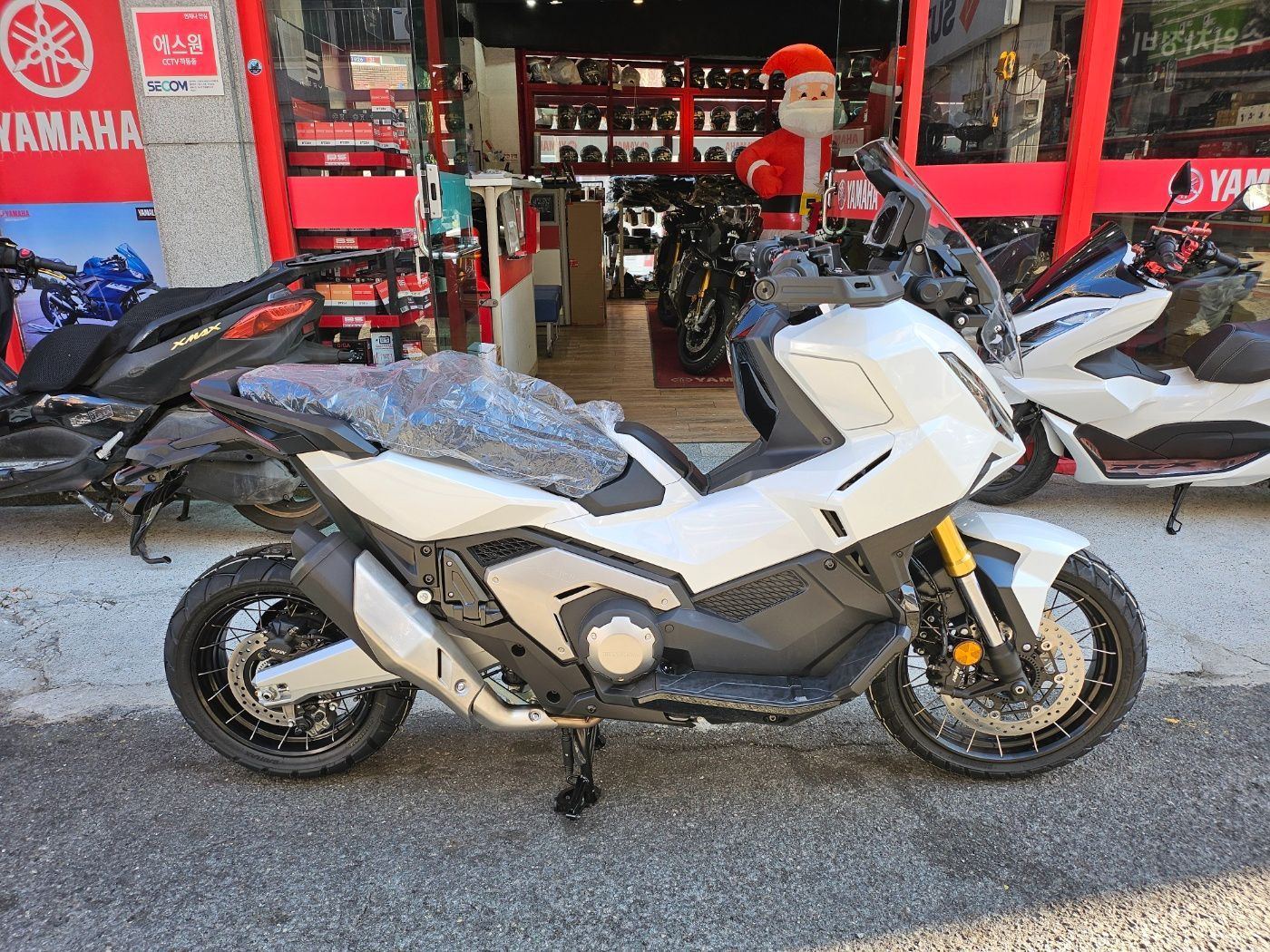 혼다 X ADV thumb 2