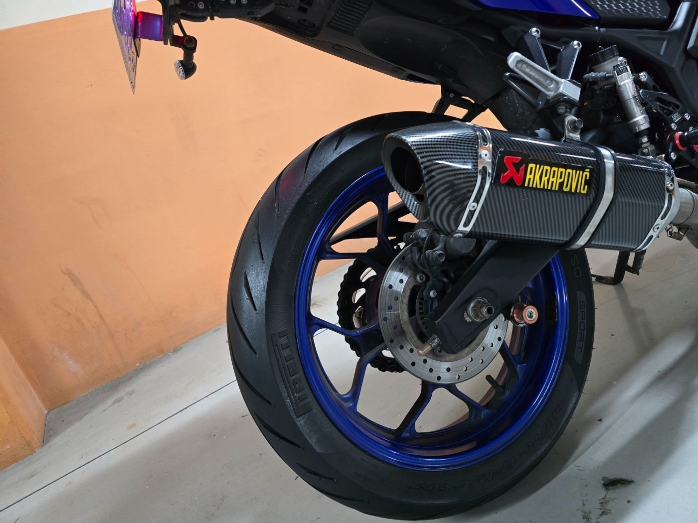 야마하 YZF R3 more