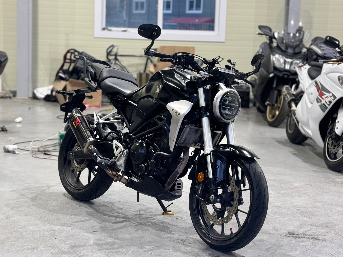 혼다 CB 300 R thumb 2