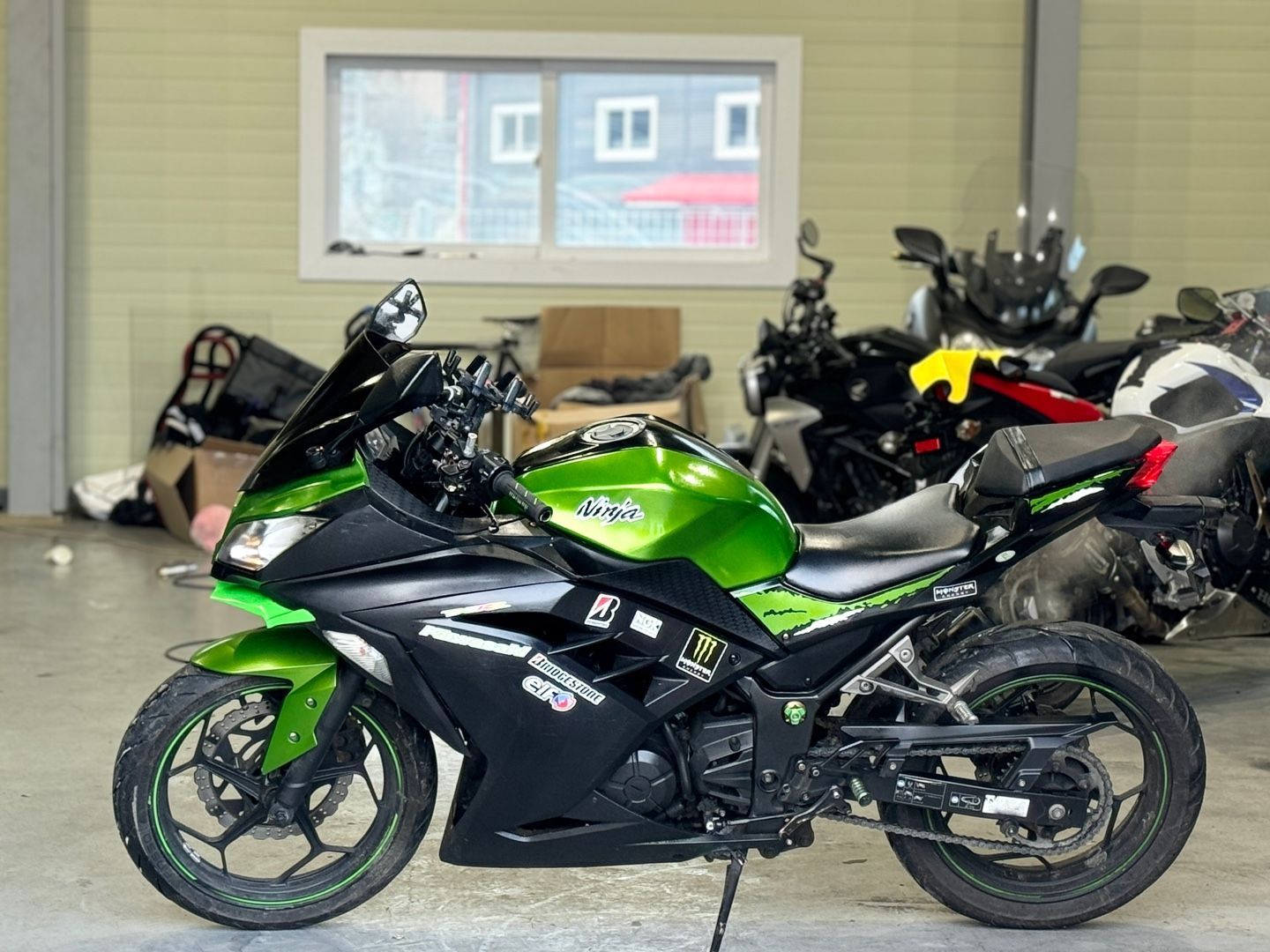 가와사키 닌자 300 thumb 2