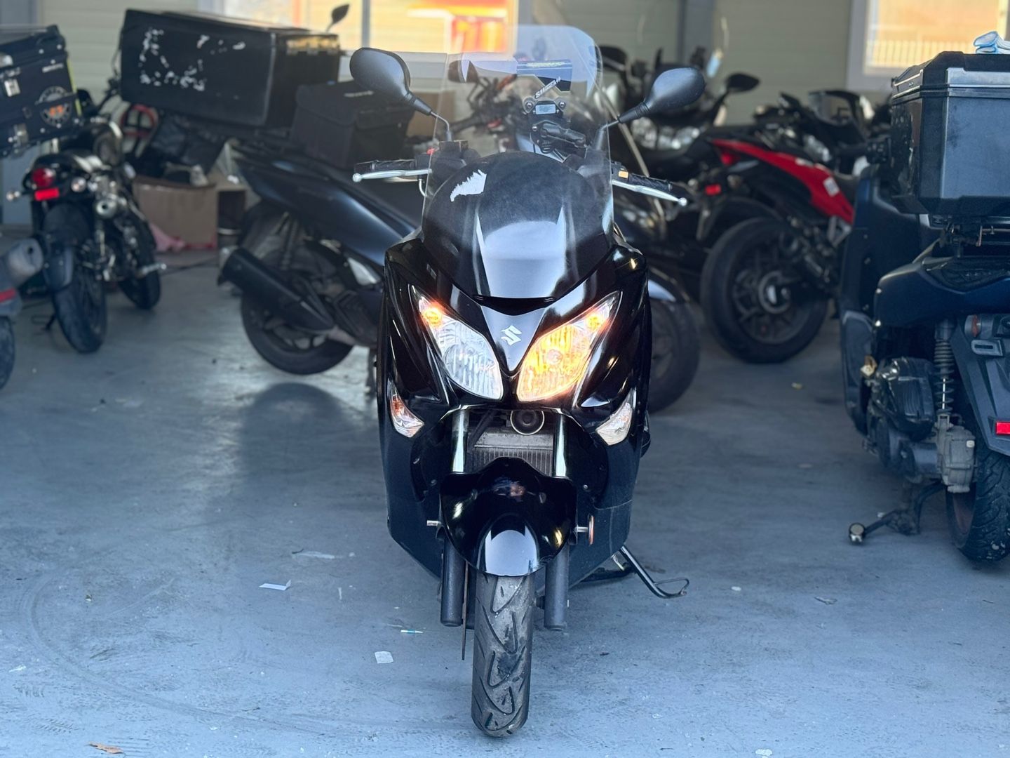 스즈키 버그만 125 thumb 2