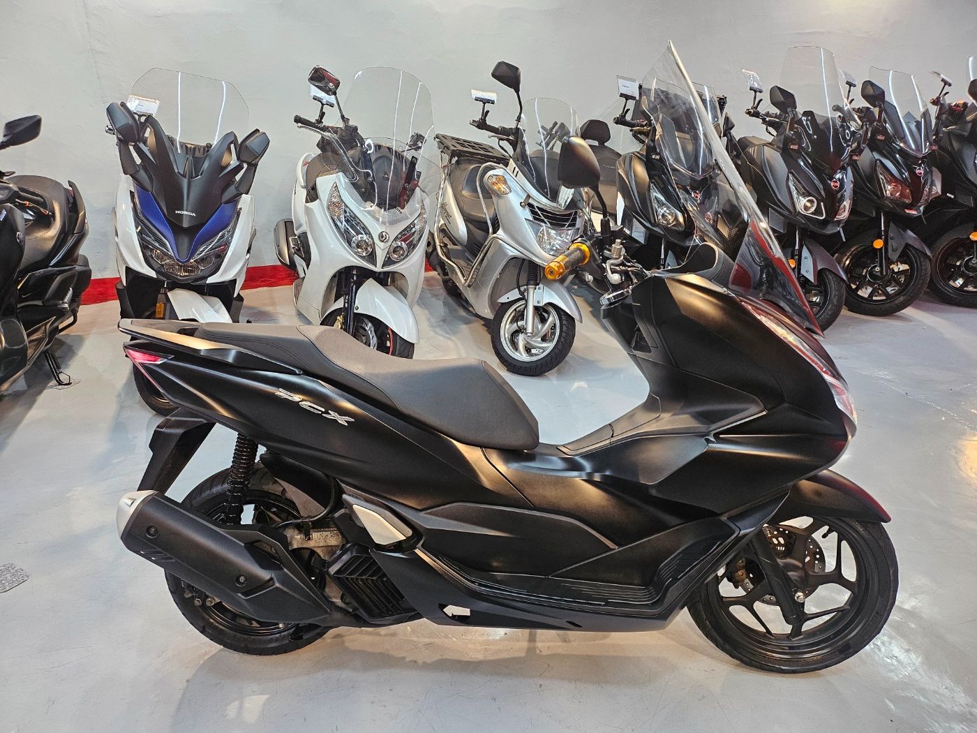 혼다 PCX 125 thumb 2