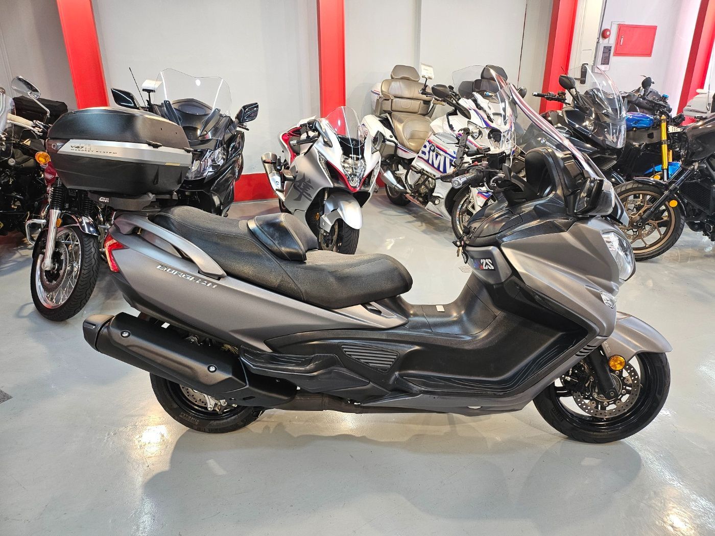 스즈키 버그만 650 익스큐티브 thumb 2