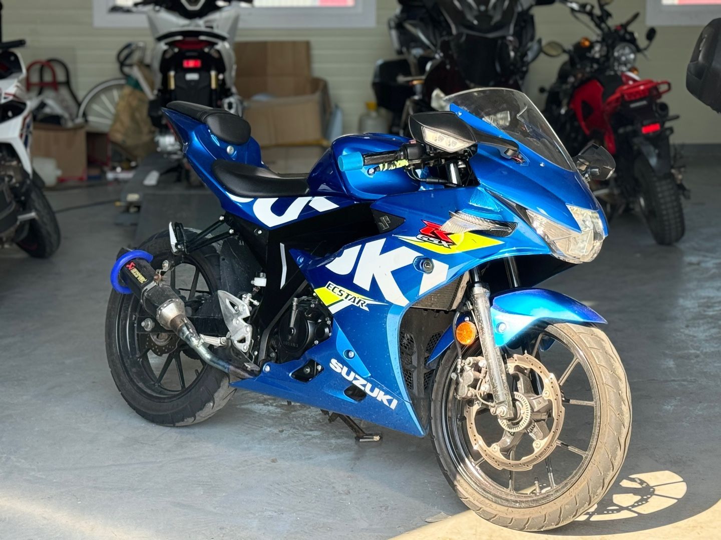스즈키 GSX R 125 ABS more