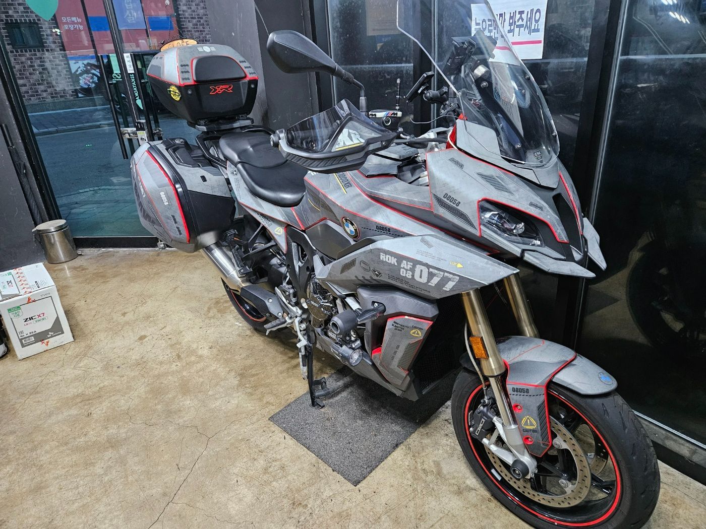 BMW S 1000 XR 2020 실버 사진 2