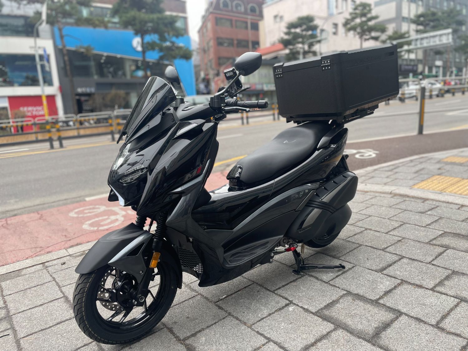 존테스 125M 2024년식 개인중고 330만원 | 라이트바겐