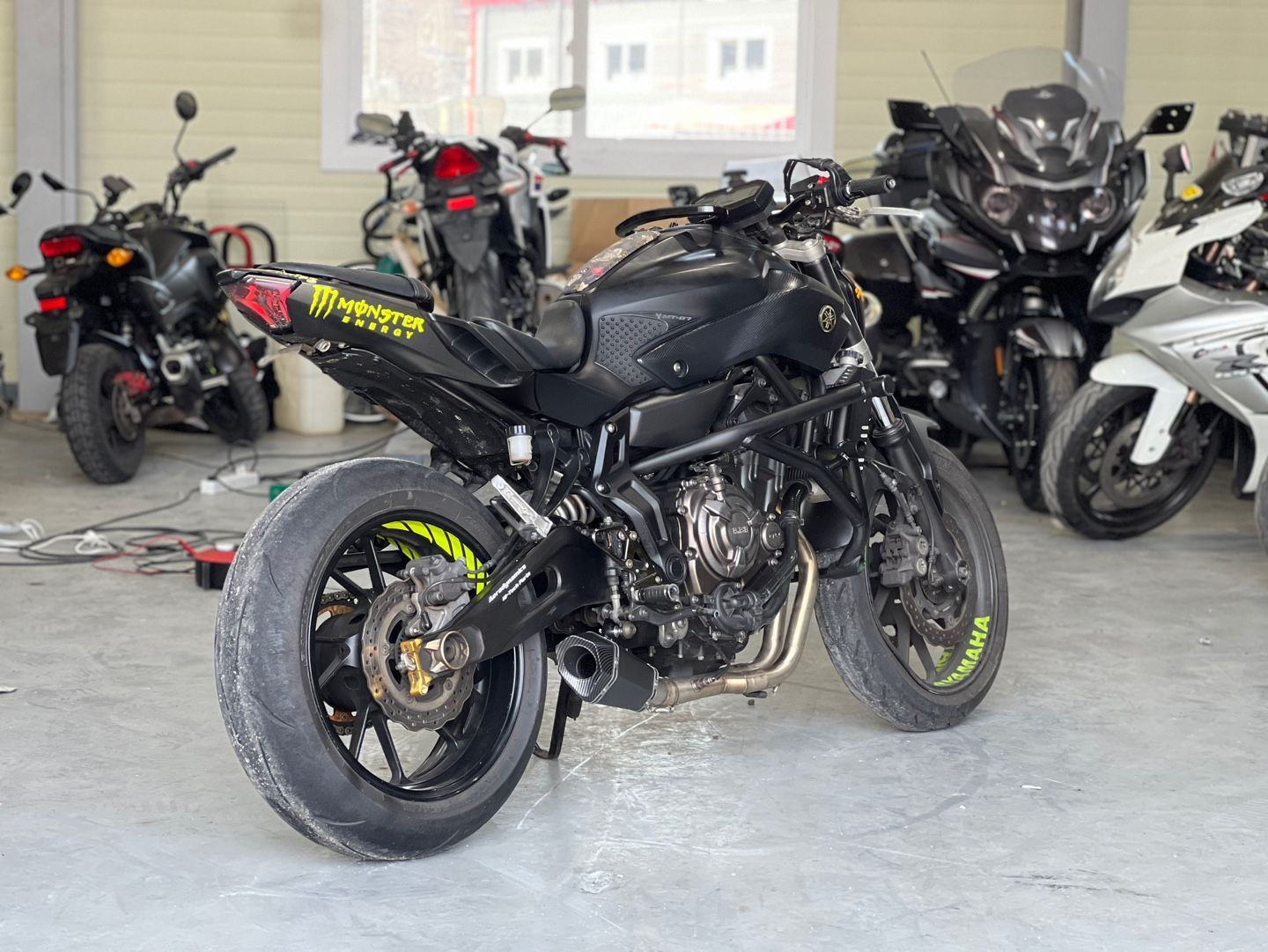 야마하 MT 07 more