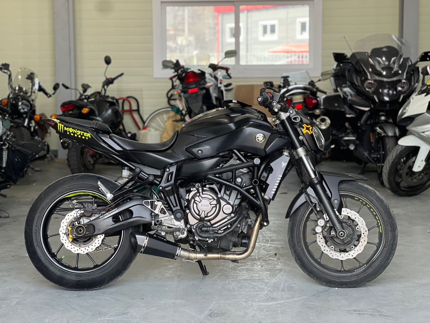 야마하 MT 07 thumb 2