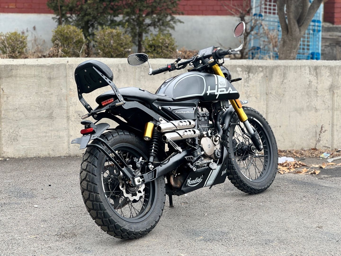 몬디알 힙스터 125 more