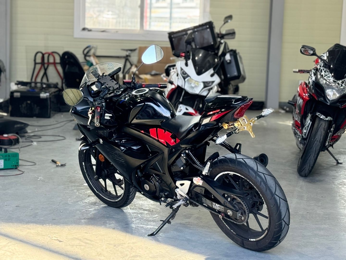 스즈키 GSX R 125 ABS more