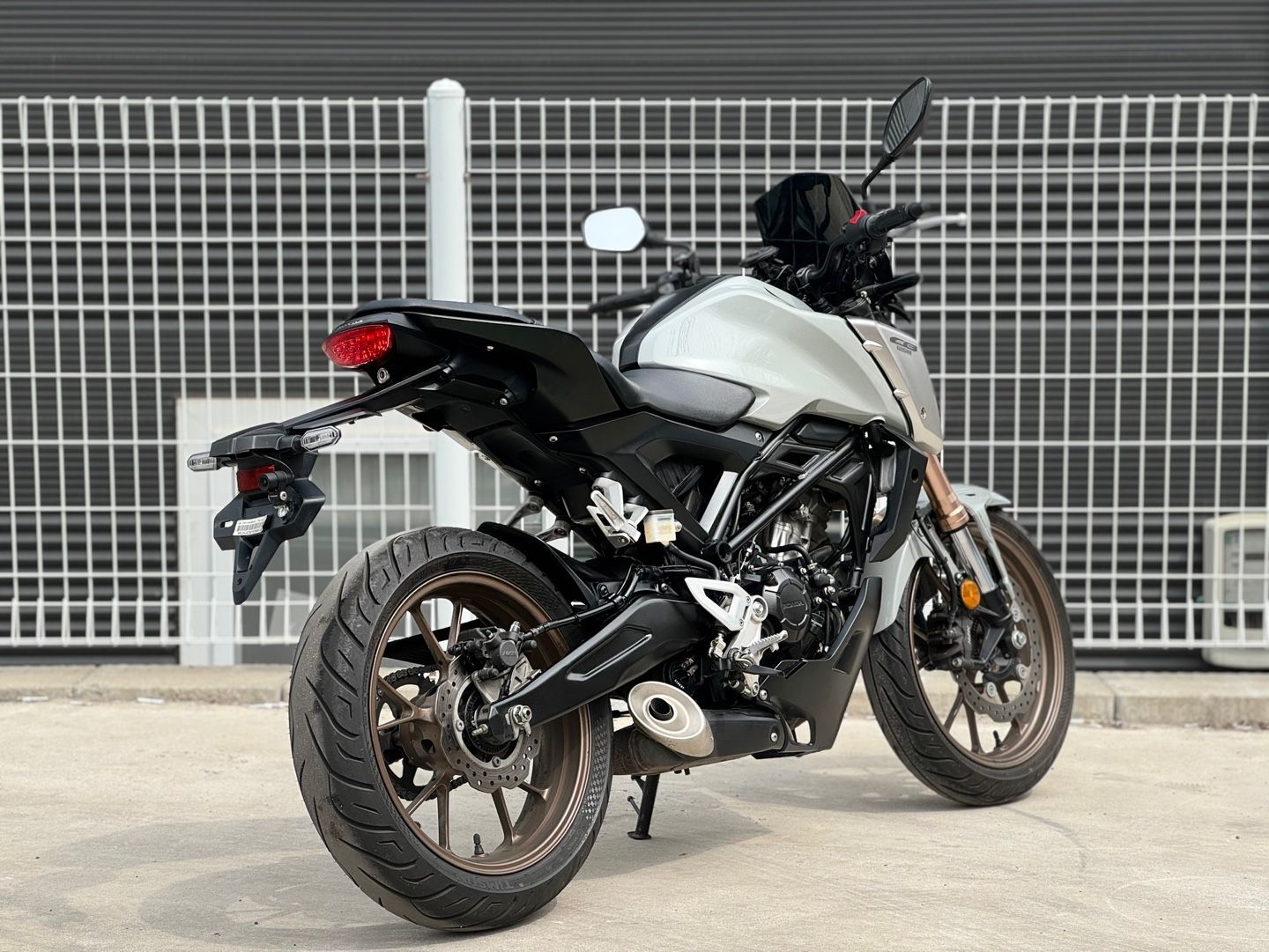 혼다 CB 125 R more