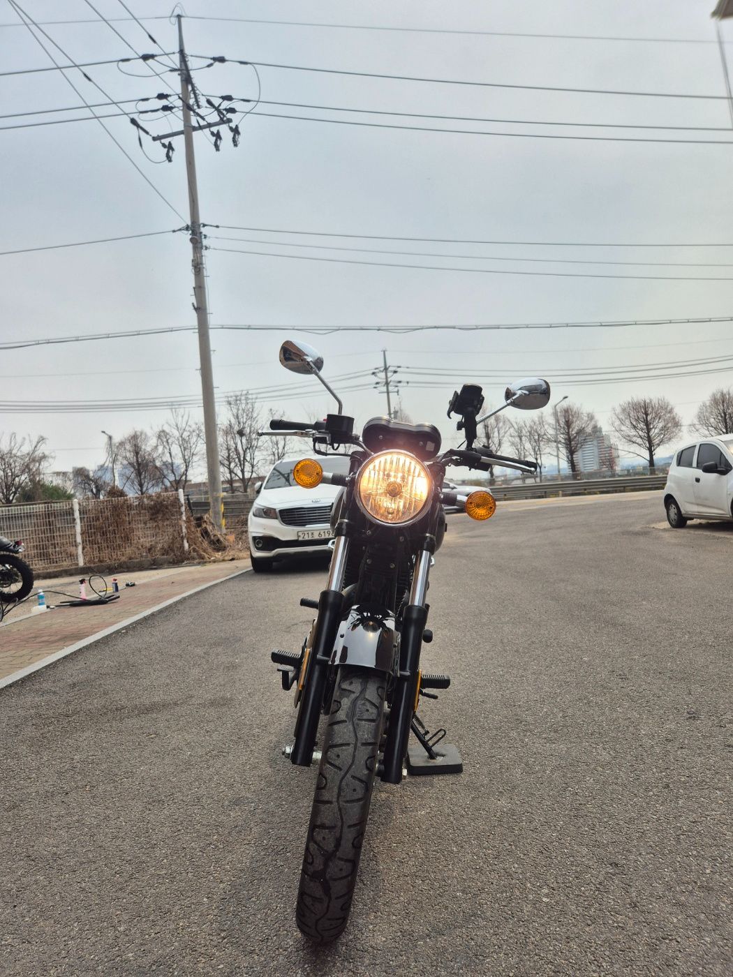 베넬리 임페리알레 400 ABS thumb 2