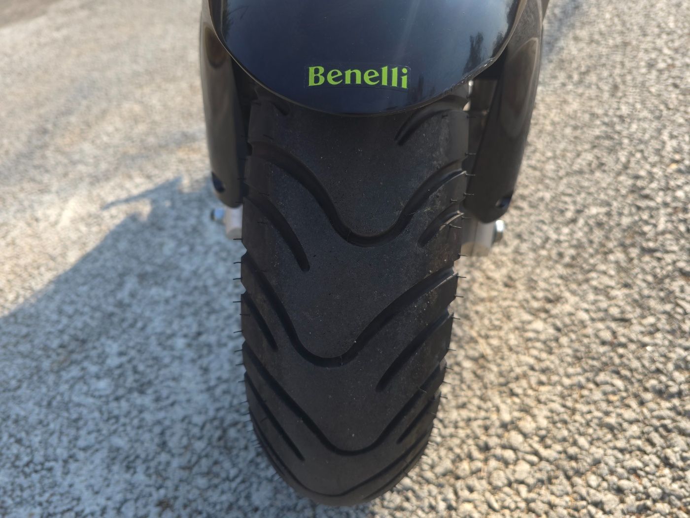 베넬리 TNT 125 more