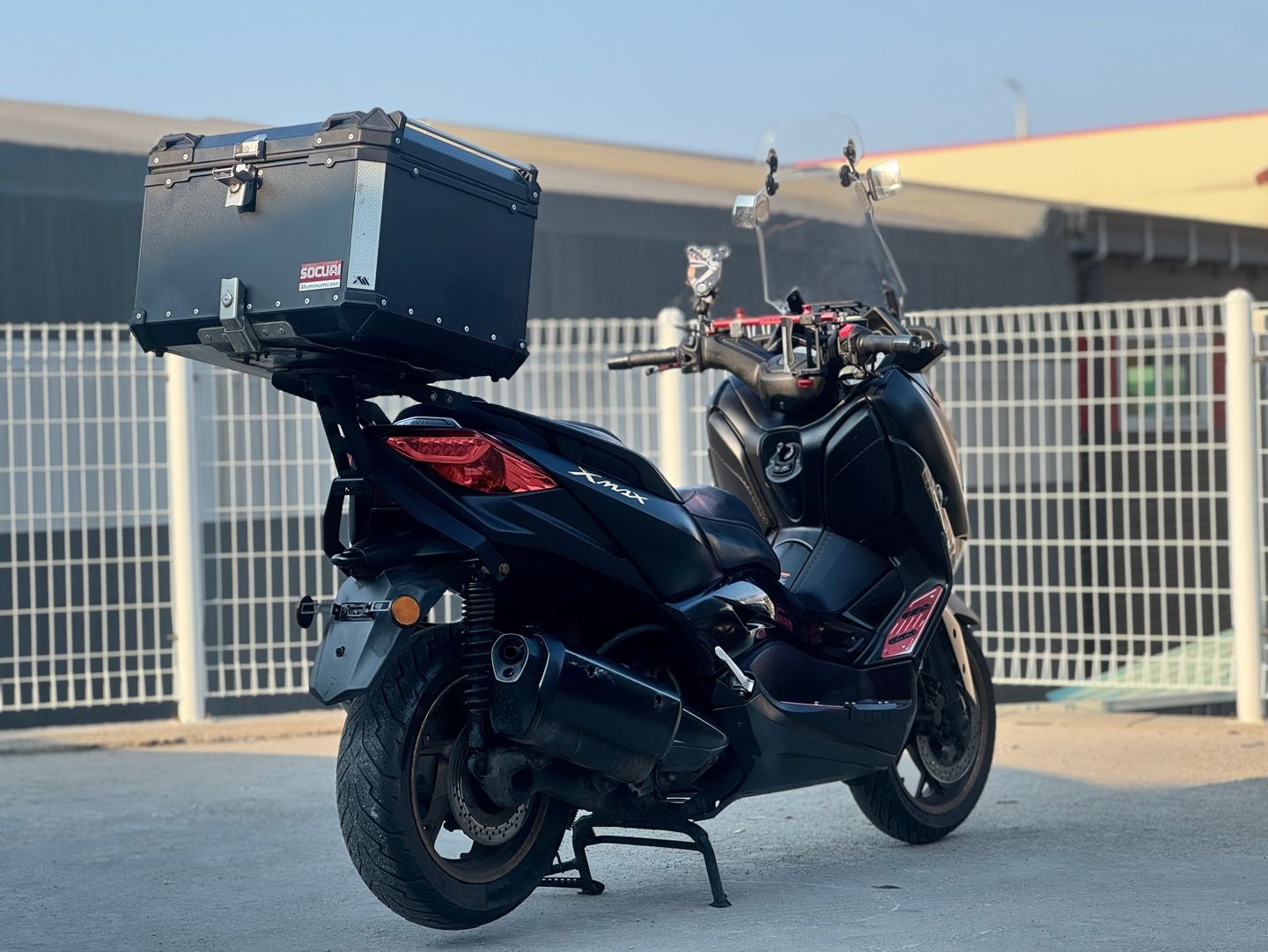 야마하 XMAX 300 ABS more