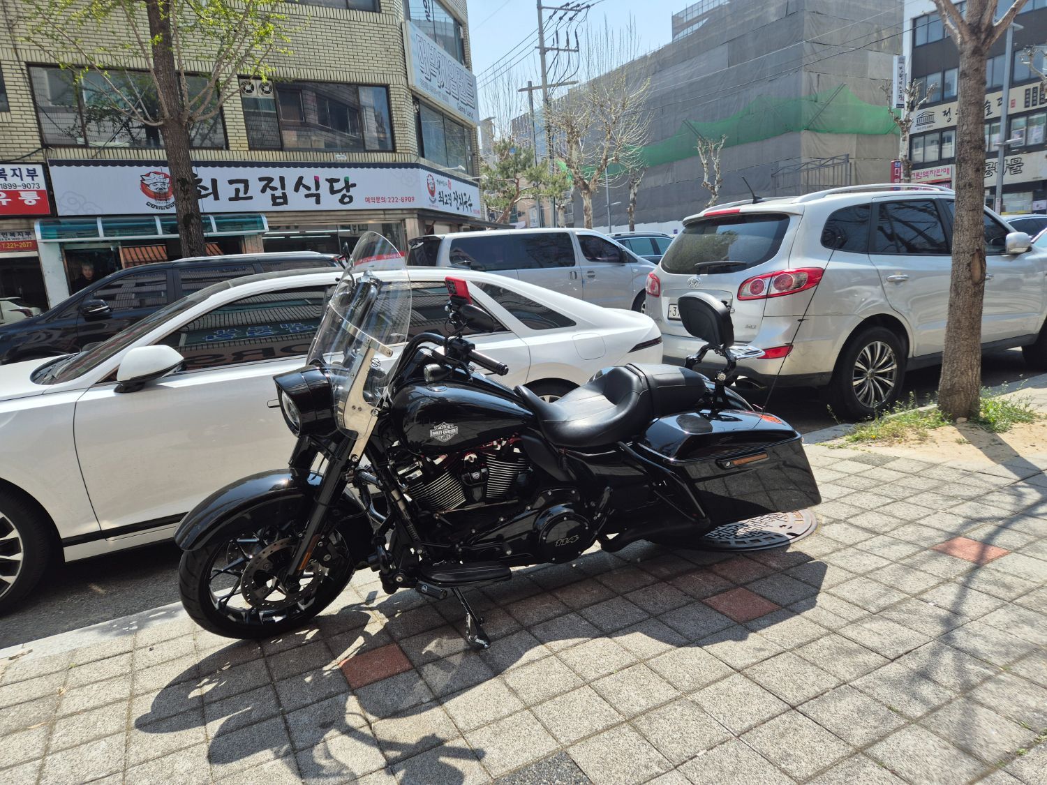 할리데이비슨 로드킹 스페셜 2023 블랙 사진 1