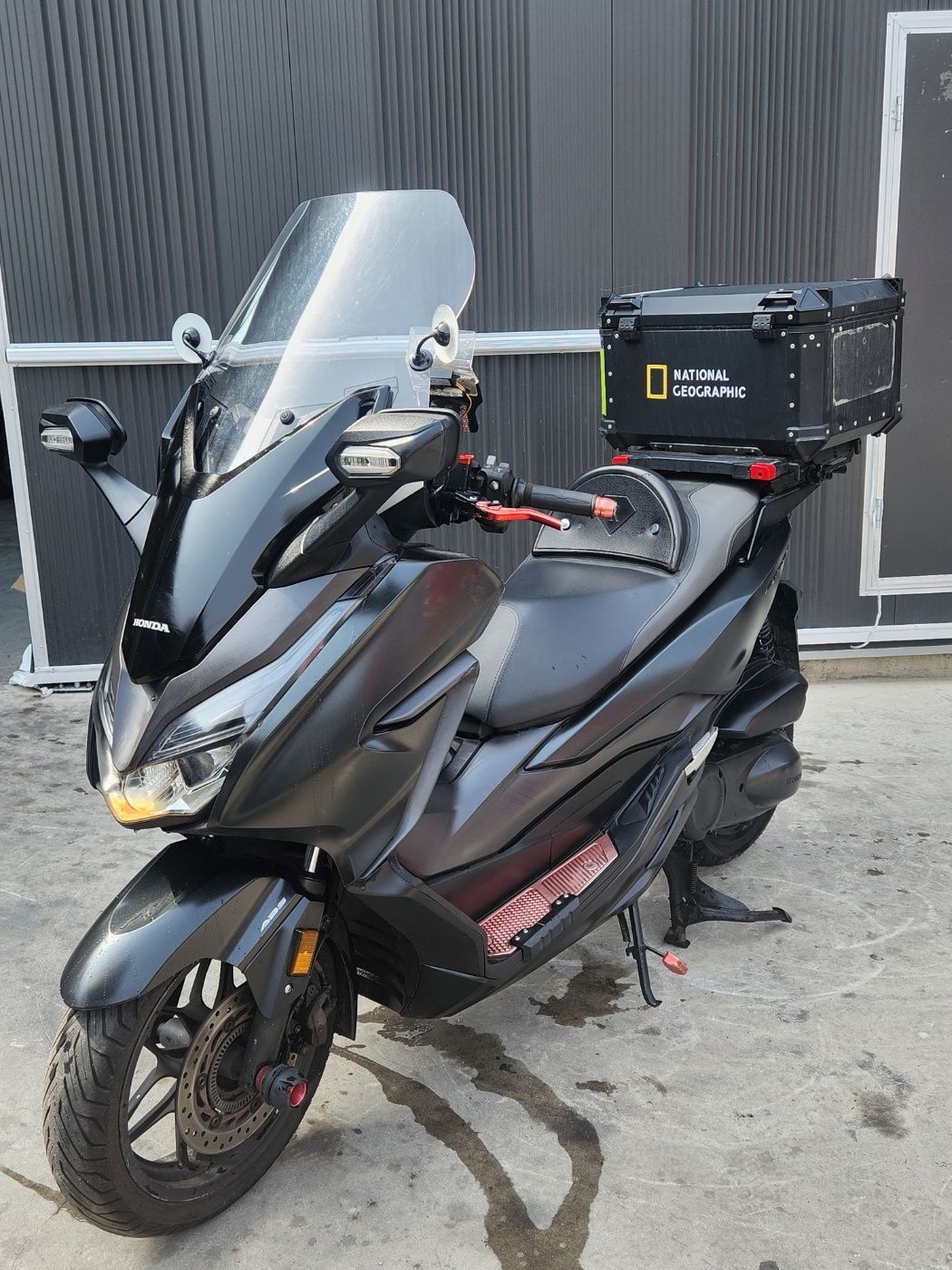 혼다 포르자 300 more