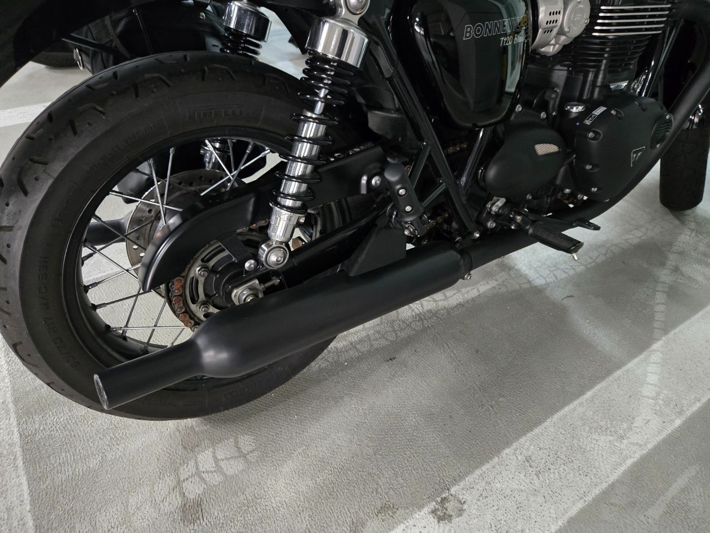 트라이엄프 본네빌 T120 main