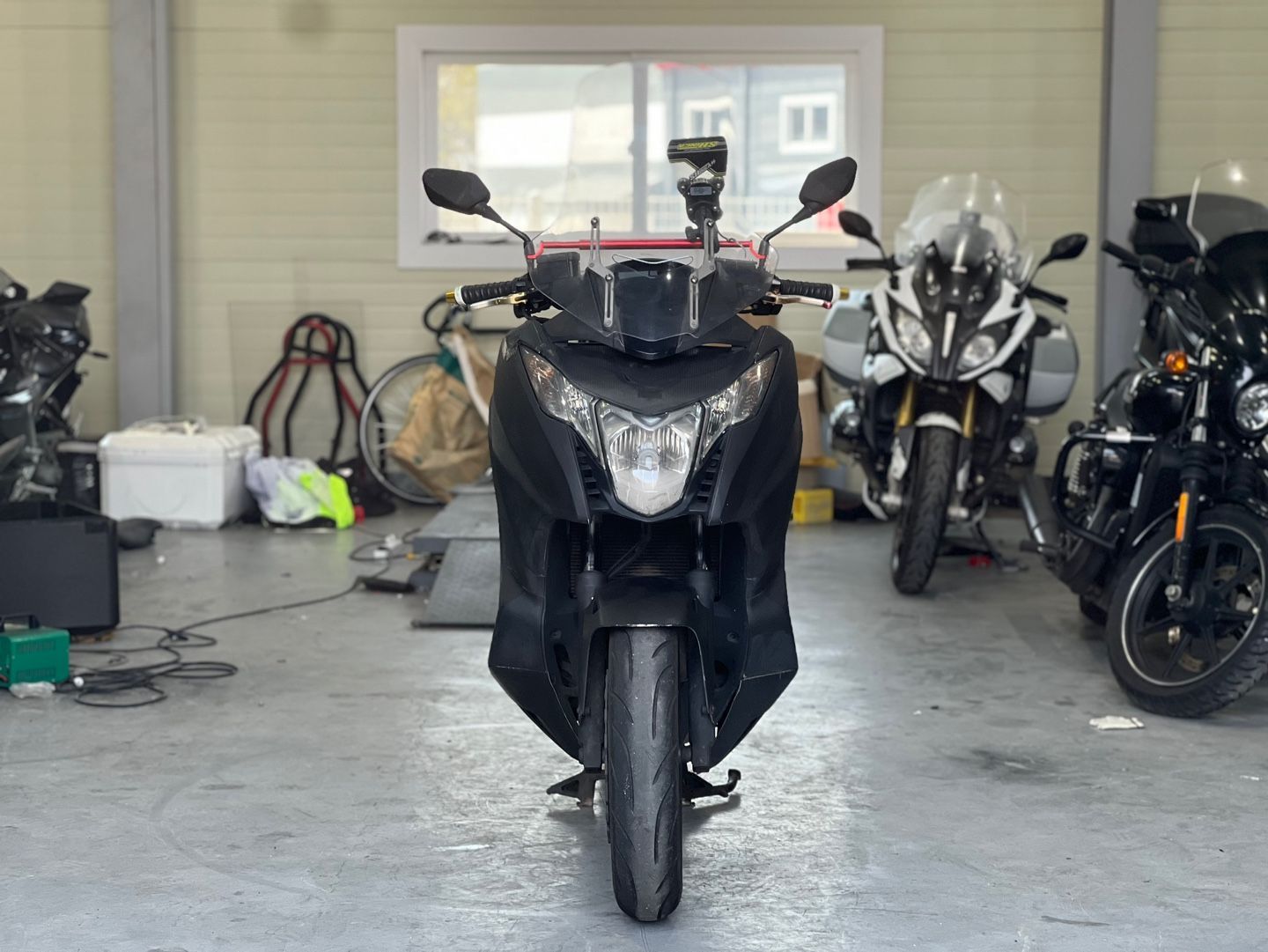 혼다 인테그라 750 more