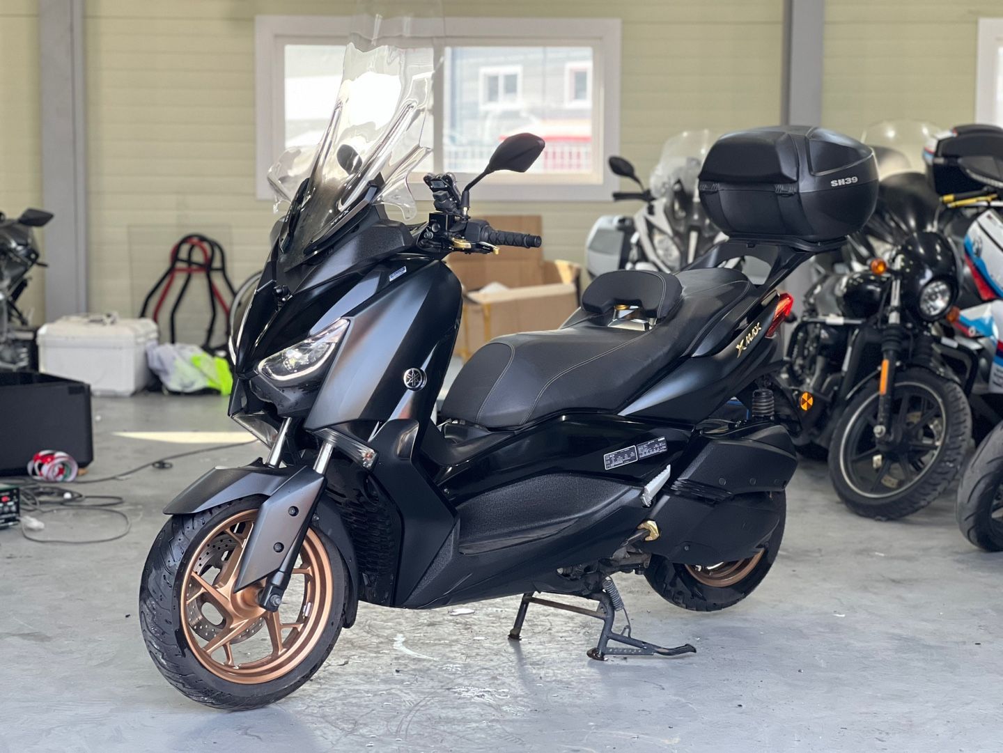 야마하 XMAX 300 ABS more