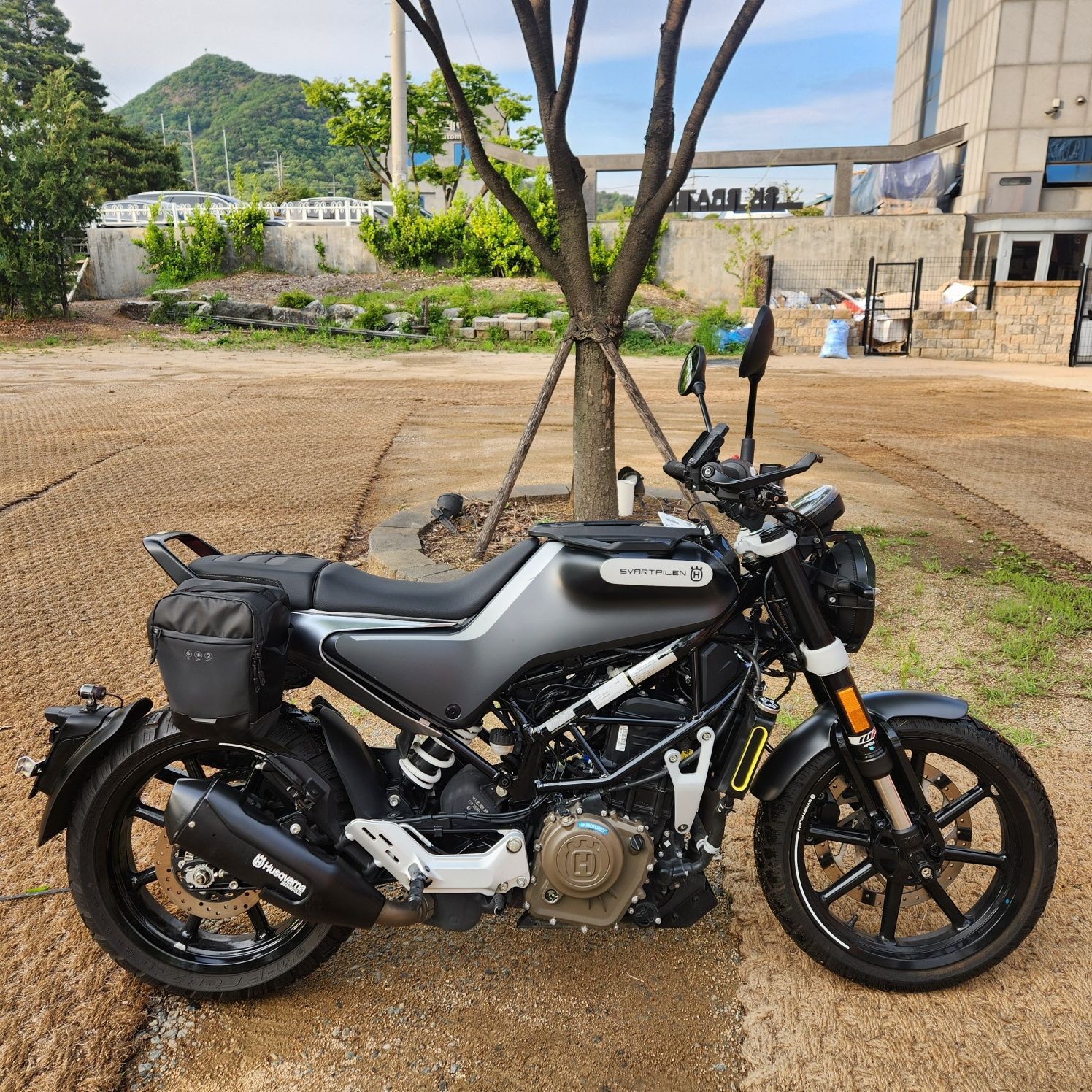 허스크바나 스바르트필렌 250 thumb 2